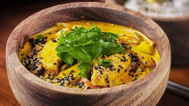 yellow curry rice with chicken